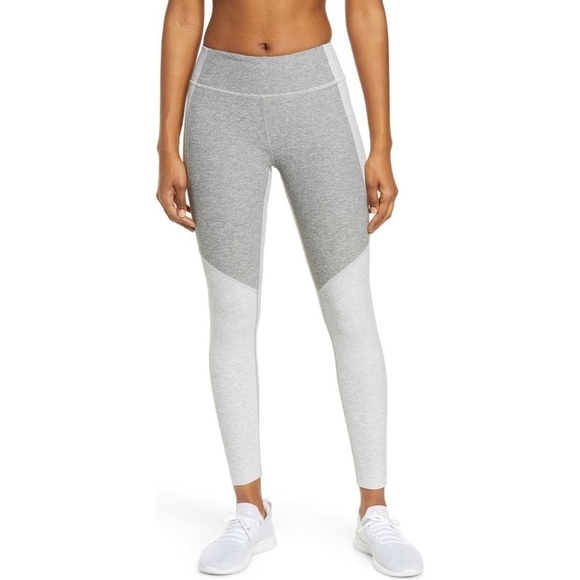 OUTDOOR VOICES Two-Tone Warmup Crop Leggings & Sports Bra SET - Picture 3 of 16